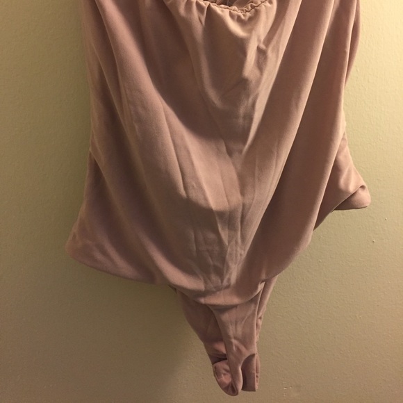 ๐ 3/$30 ๐ Strapless Body Suit - Picture 2 of 2